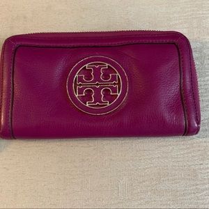 Tory Burch violet wallet